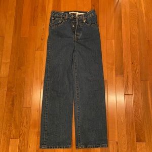24” 27L Ribcage straight Levi’s Denim Jeans